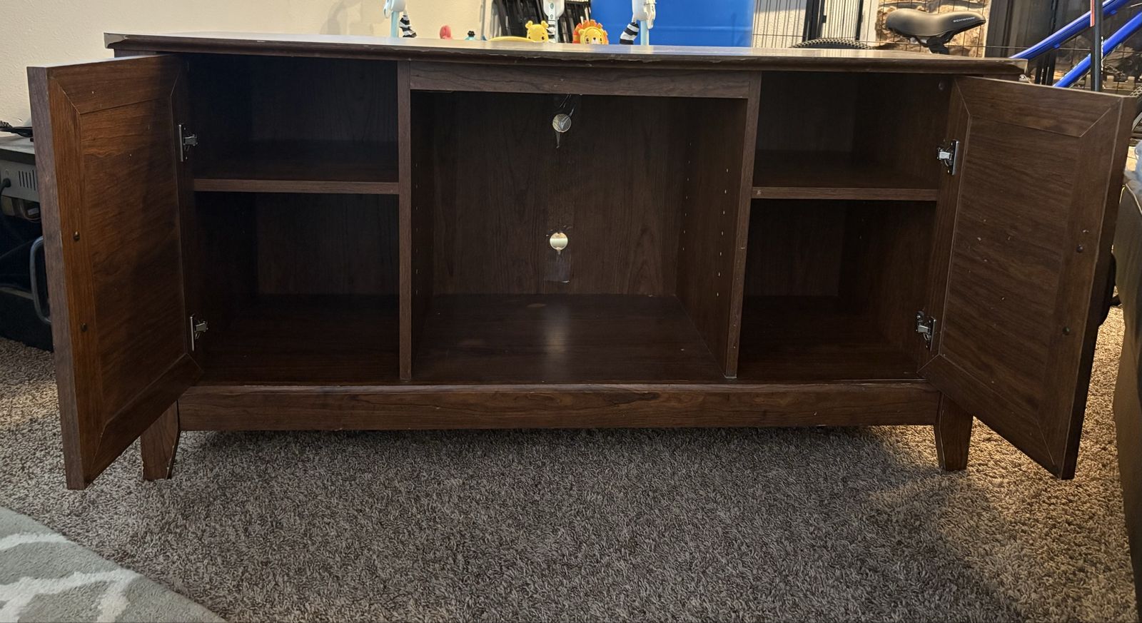 Main image 2