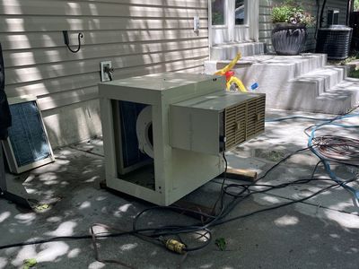 Swamp cooler, room window mount
