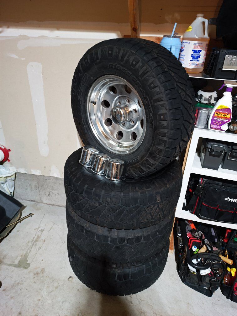 16” Wheels 265/70R16 – 6-Lug