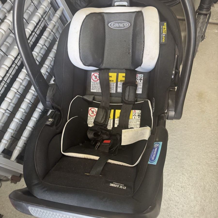 Graco infant car seat