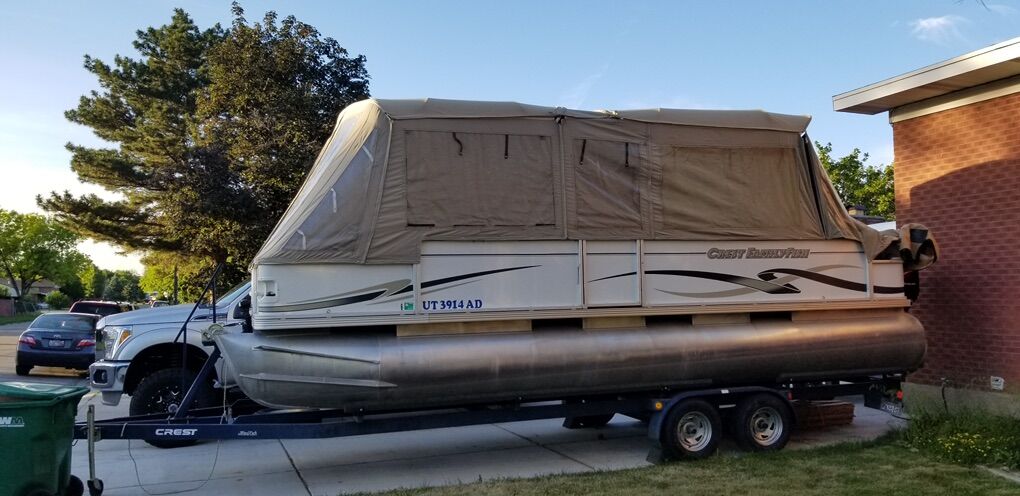 2007 CrestLiner Family Fish 26' Pontoon