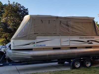 2007 CrestLiner Family Fish 26' Pontoon