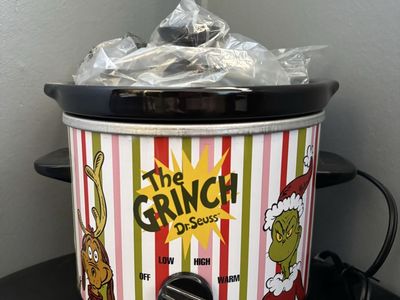 The Grinch 2 Quart Slow Cooker