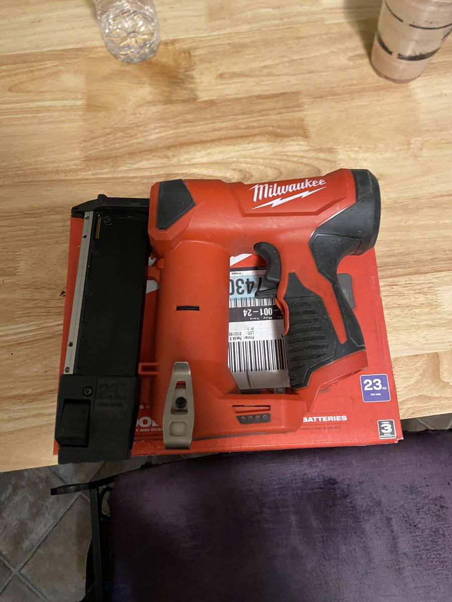M12 Pin Nailer