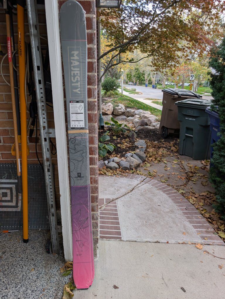 Majesty Havoc Ti Powder Skis 110 -brand  new -