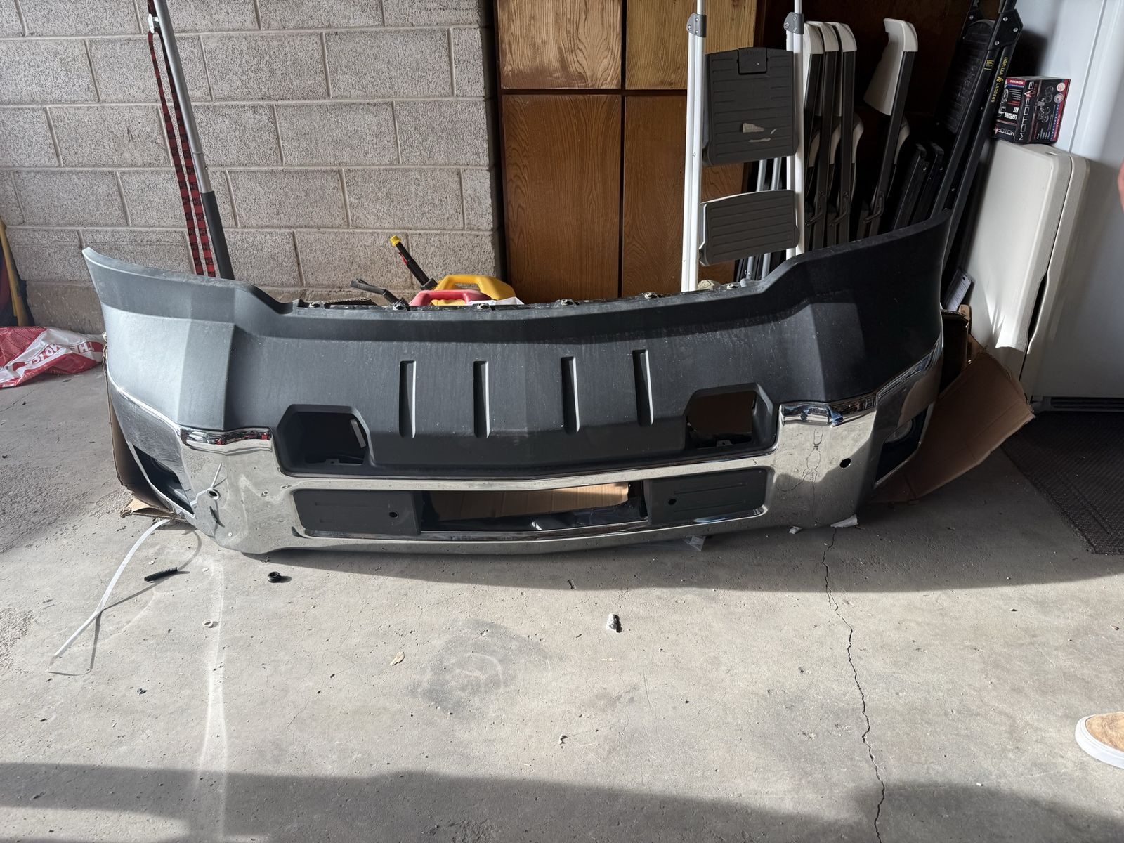 Front and rear bumper 2015 Chev 2500