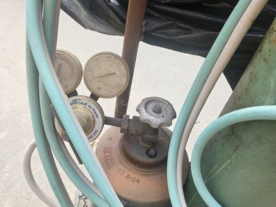 ATTENTION WELDERS: Arc Rods by the Pound. Oxy-Acetylene Welding/Cutting Torch Kit with Regulators, probably needs new hoses