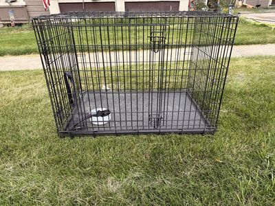 Large Kennel 42”D x 28”W x 30”T