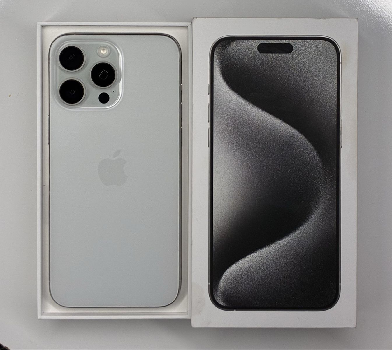 256 Gb iPhone 15 Pro Max Unlocked