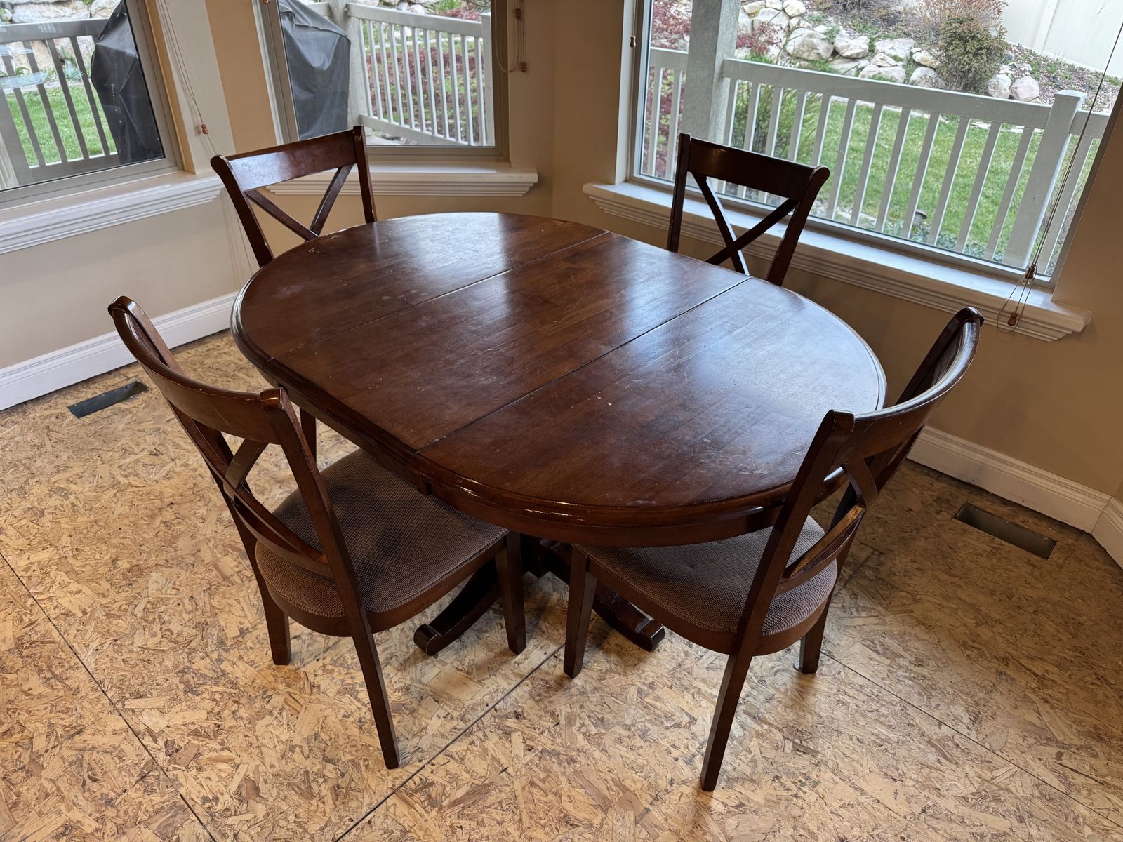 41-59inch table and 4 chairs