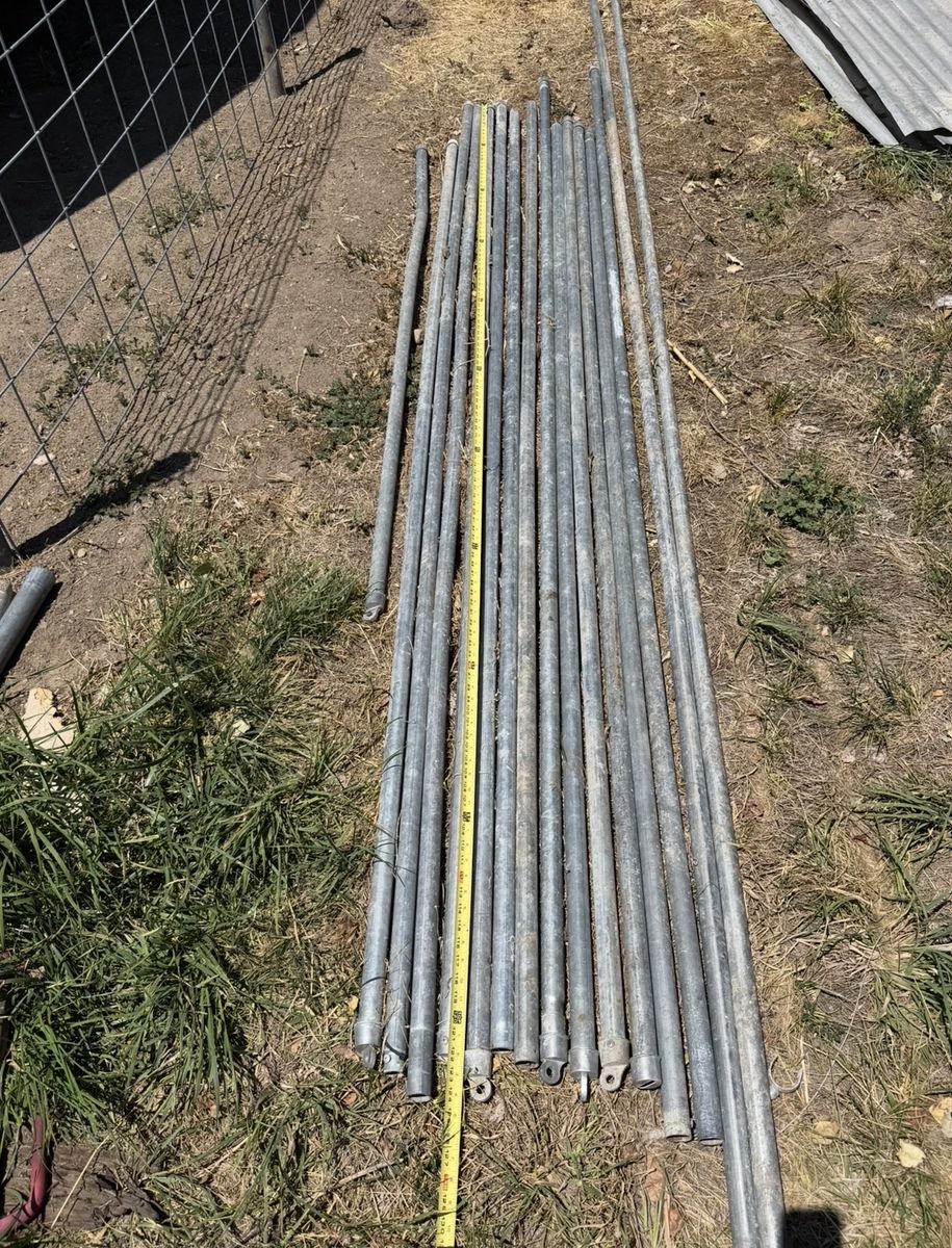 Chainlink top rail
