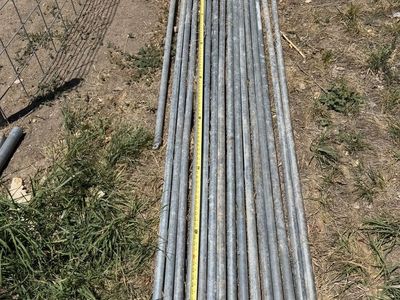 Chainlink top rail