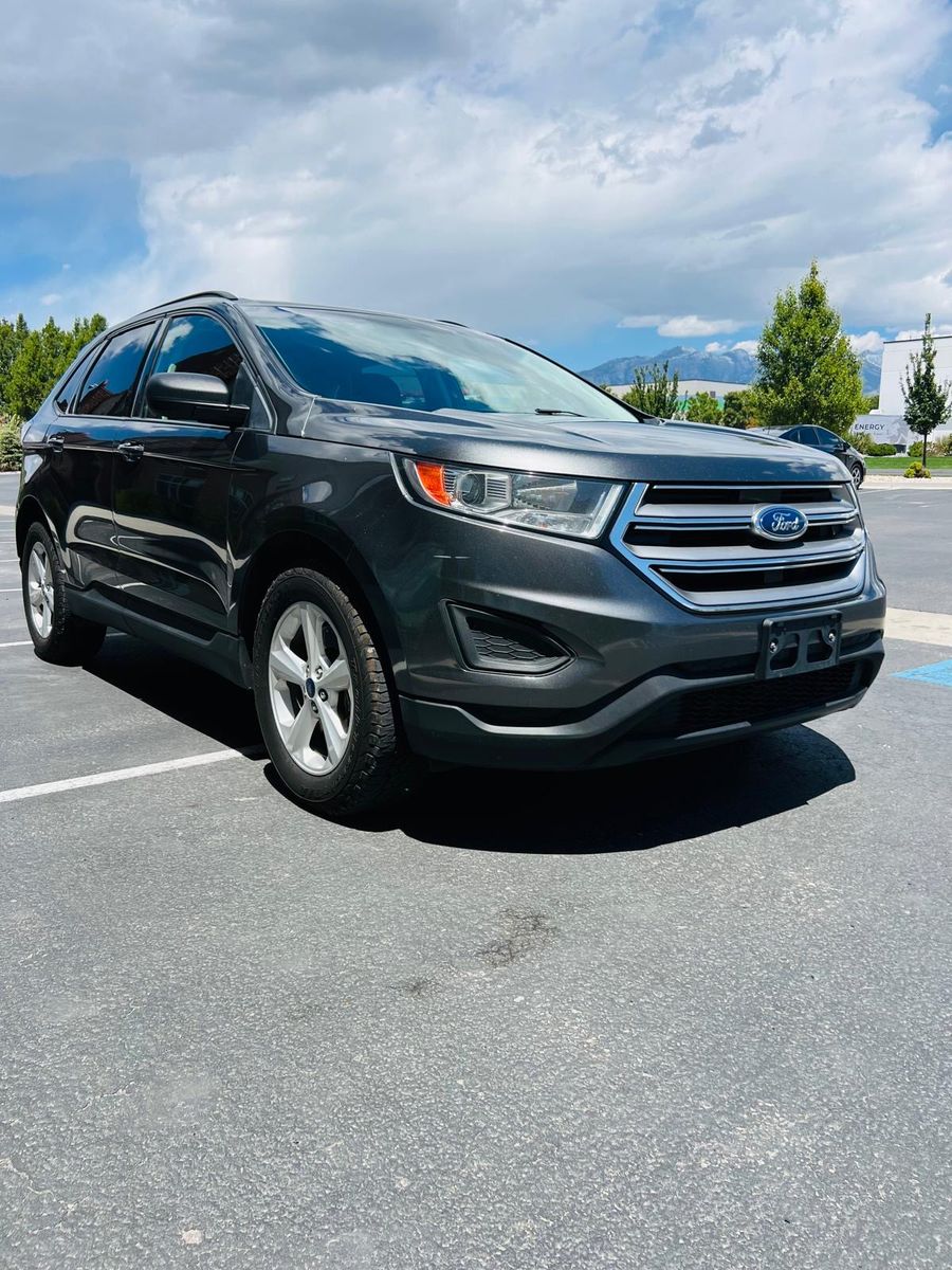 2018 Ford Edge SE