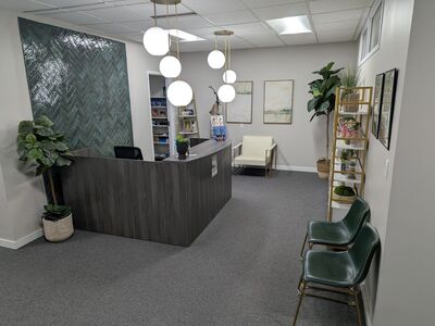 MEDICAL SPACE SHARED CLINIC FOR LEASE MILLCREEK