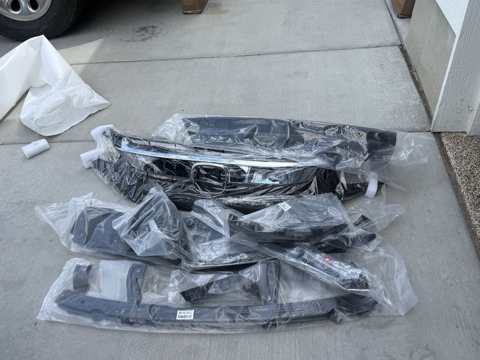 DAS Parts Honda Civic 2016-2021 Front Bumper Grille Kit Black/Chrome