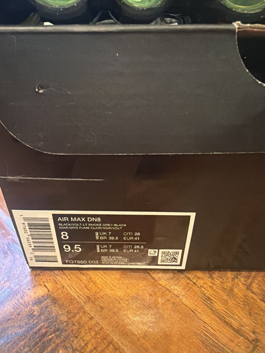 Sneaker for sale