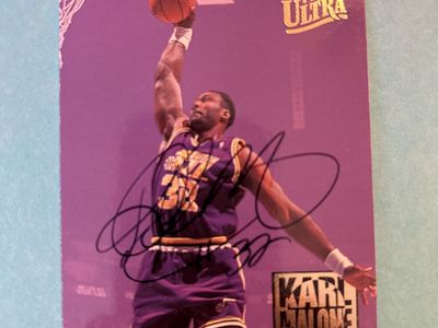 Karl Malone 1993-94 Fleer Ultra Certified Autograph W/COA embossed Stamp Utah Jazz Hand Signed Basketball Card
