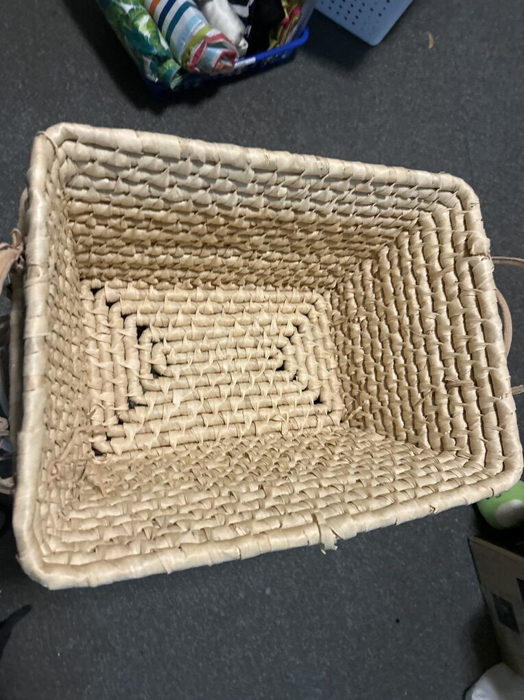 8 Corn Husk Storage Basket Organizing