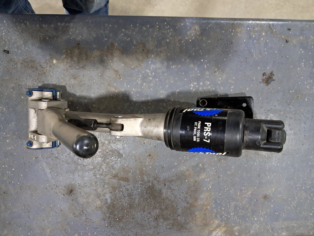 parktool bench mount bicycle vice