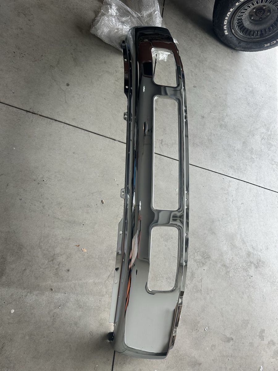 Ford Super DutyBumper  (2005–2007 F-250/F-350/F-450/F-550)