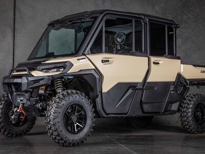 2026 Can-Am® Defender MAX Limited HD11 Desert Tan & Carbon Black