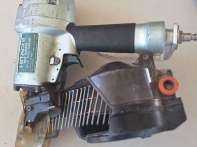 Hitachi NV65AH 2-1/2 coil nail gun