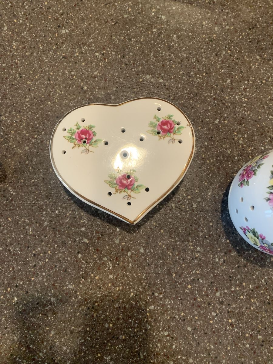 Vintage Ceramic Floral Heart-Shaped Potpourri Pomander Shaker Made in Japan