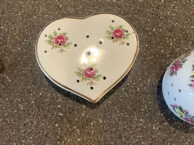 Vintage Ceramic Floral Heart-Shaped Potpourri Pomander Shaker Made in Japan