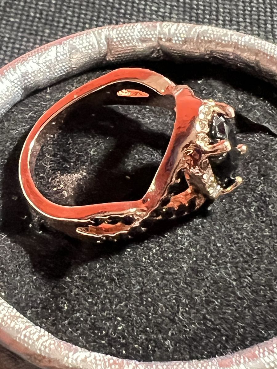 Main image 4