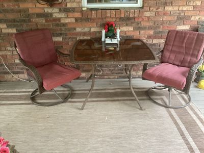 Patio/Deck Furniture-used