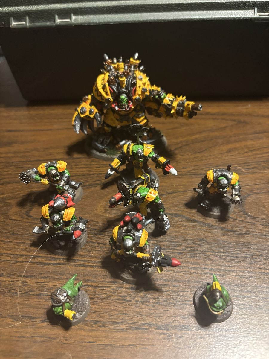 Warhammer 40K Ork Kill Team Wrecka Krew & Big Mek, Painted Miniatures with Extra Parts