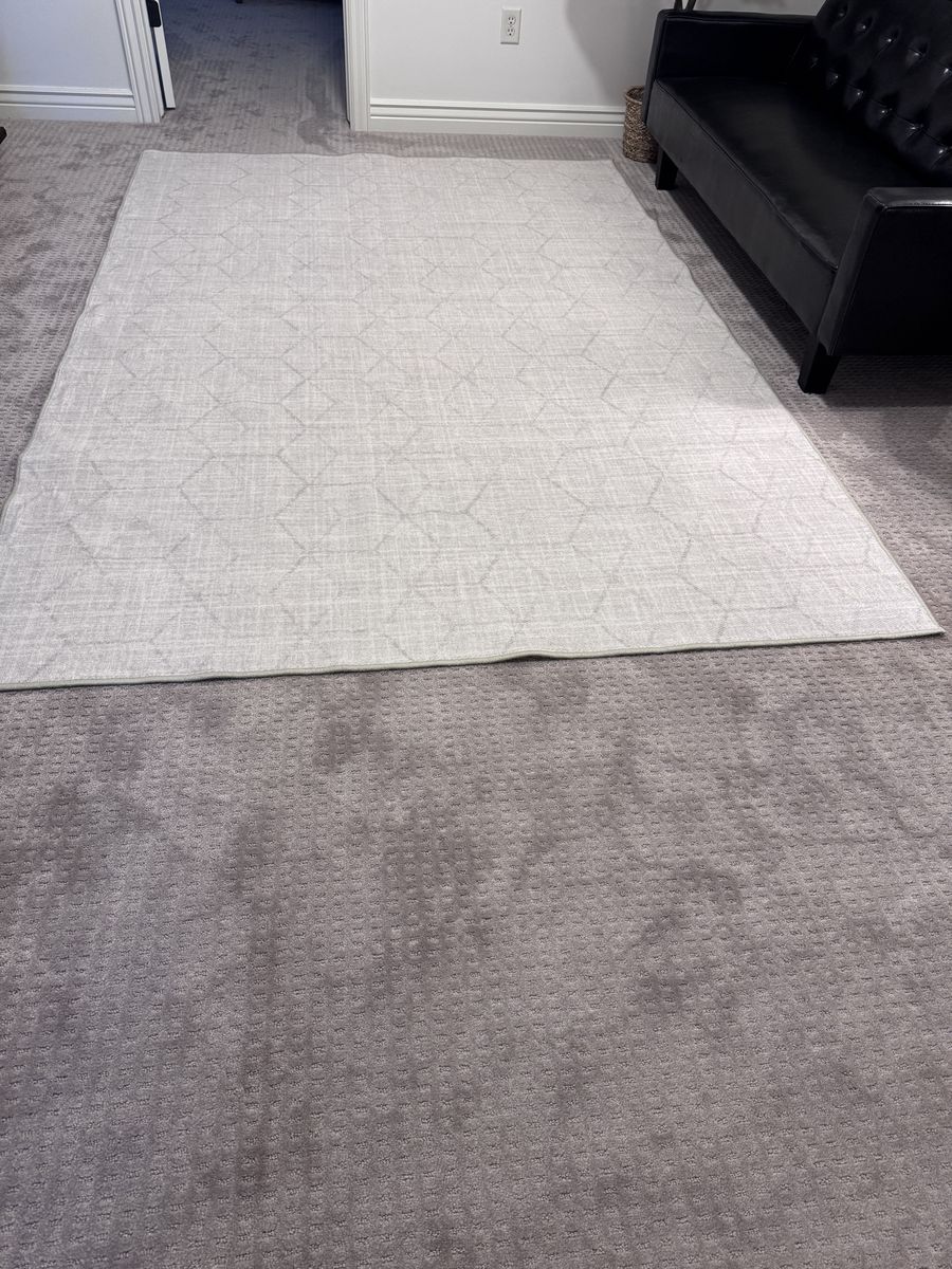 Ruggable Light Gray Geometric Washable Area Rug, 6x9 ft - Clean & Pet-Friendly