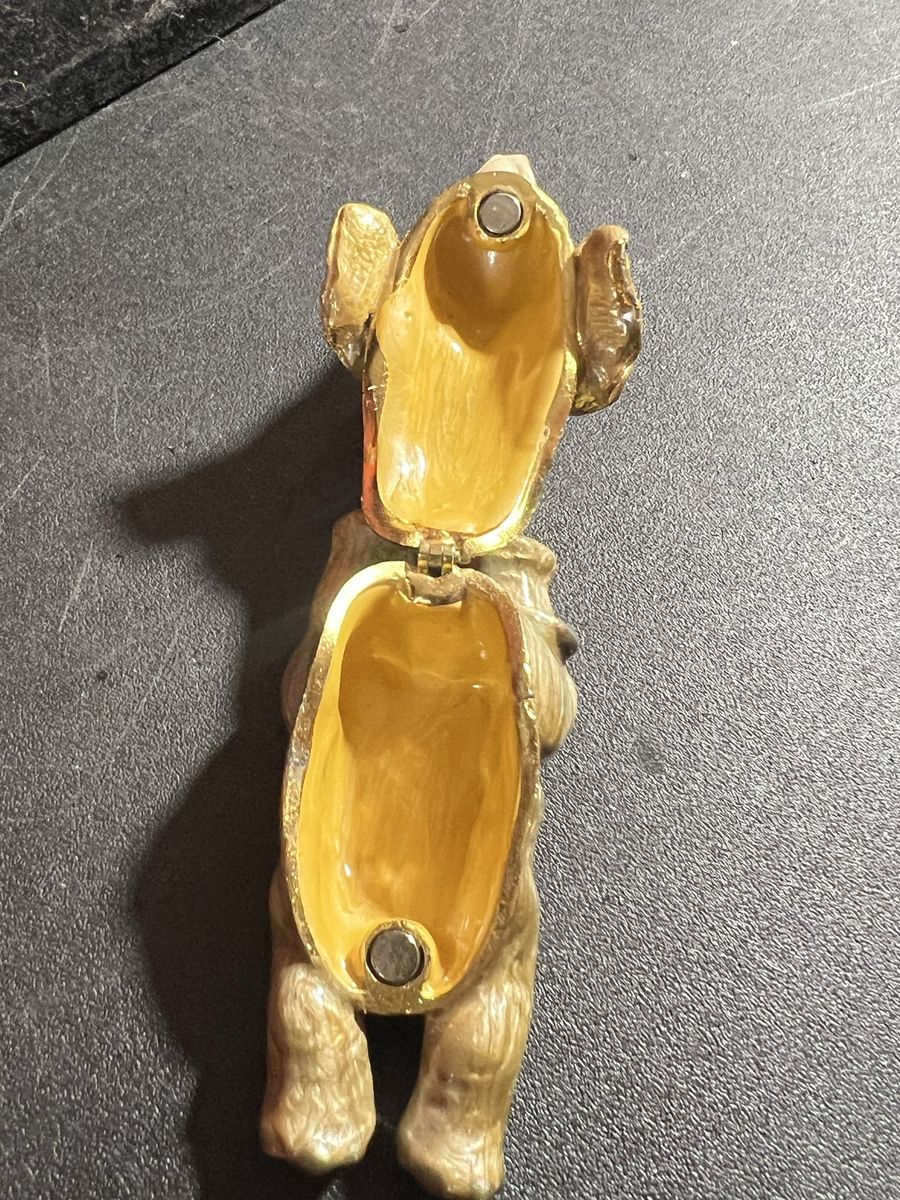 Main image 4