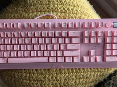 Razer BlackWidow V3 Quartz Pink Mechanical Gaming Keyboard Green Switches