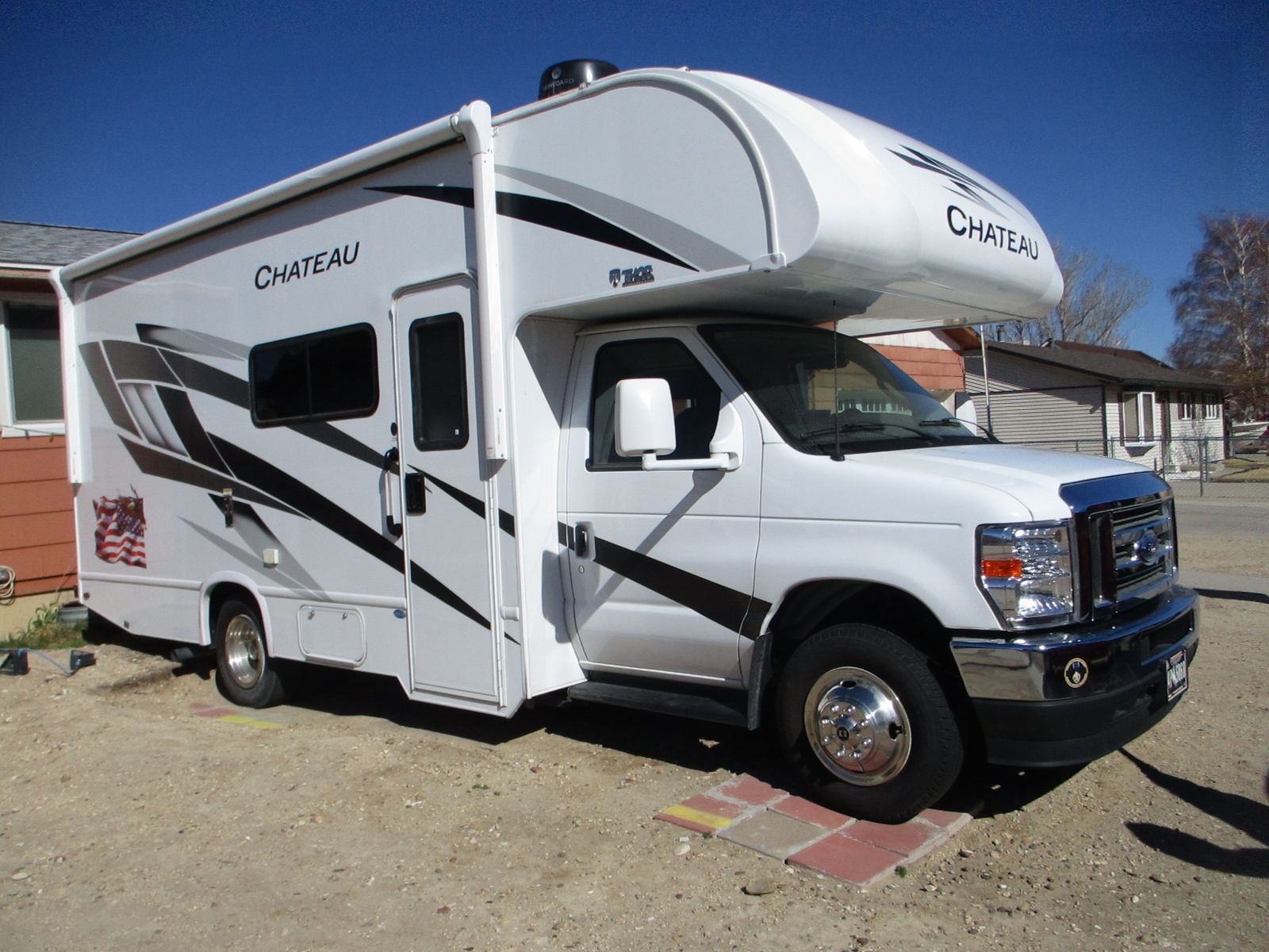 2025 Thor Motor Coach-  Chateau 22B, Ford E 350-V8 Super Duty;
