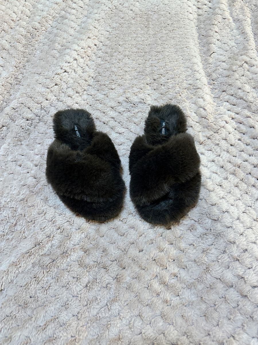 Nine West Faux Fur Cross-Band Slippers size 7-8