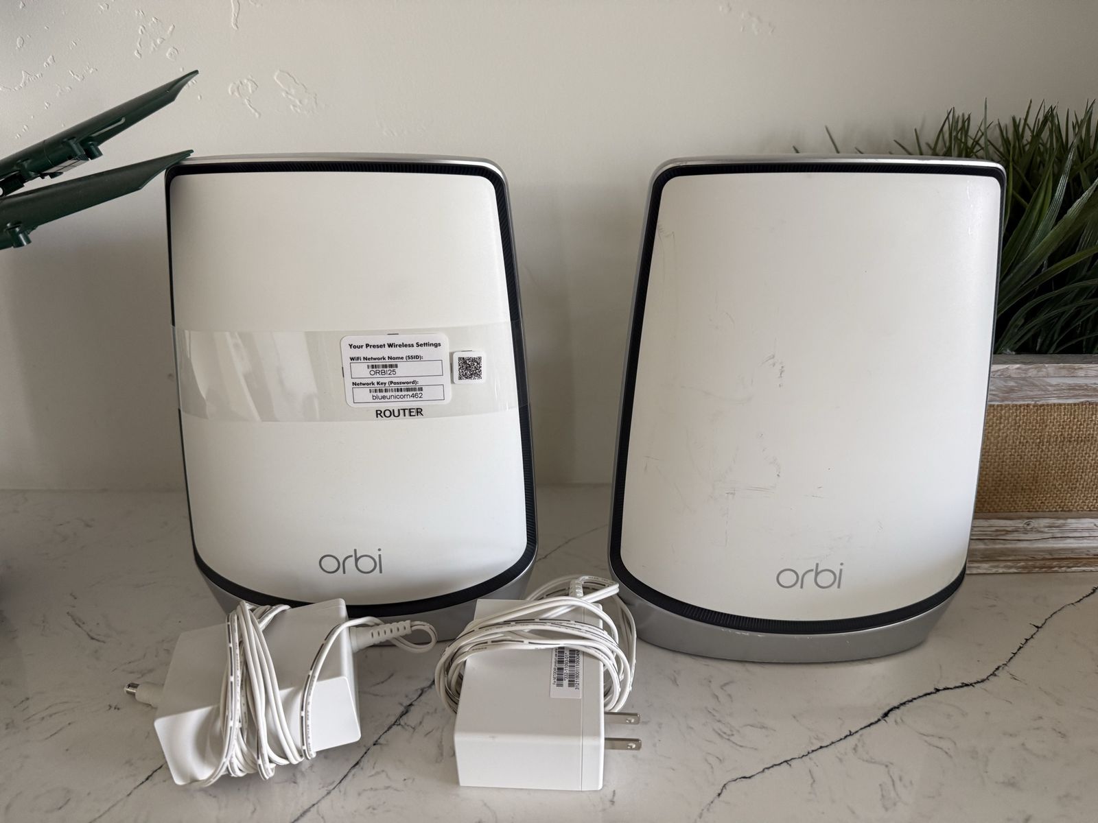 Netgear orbi RBS850 AX6000