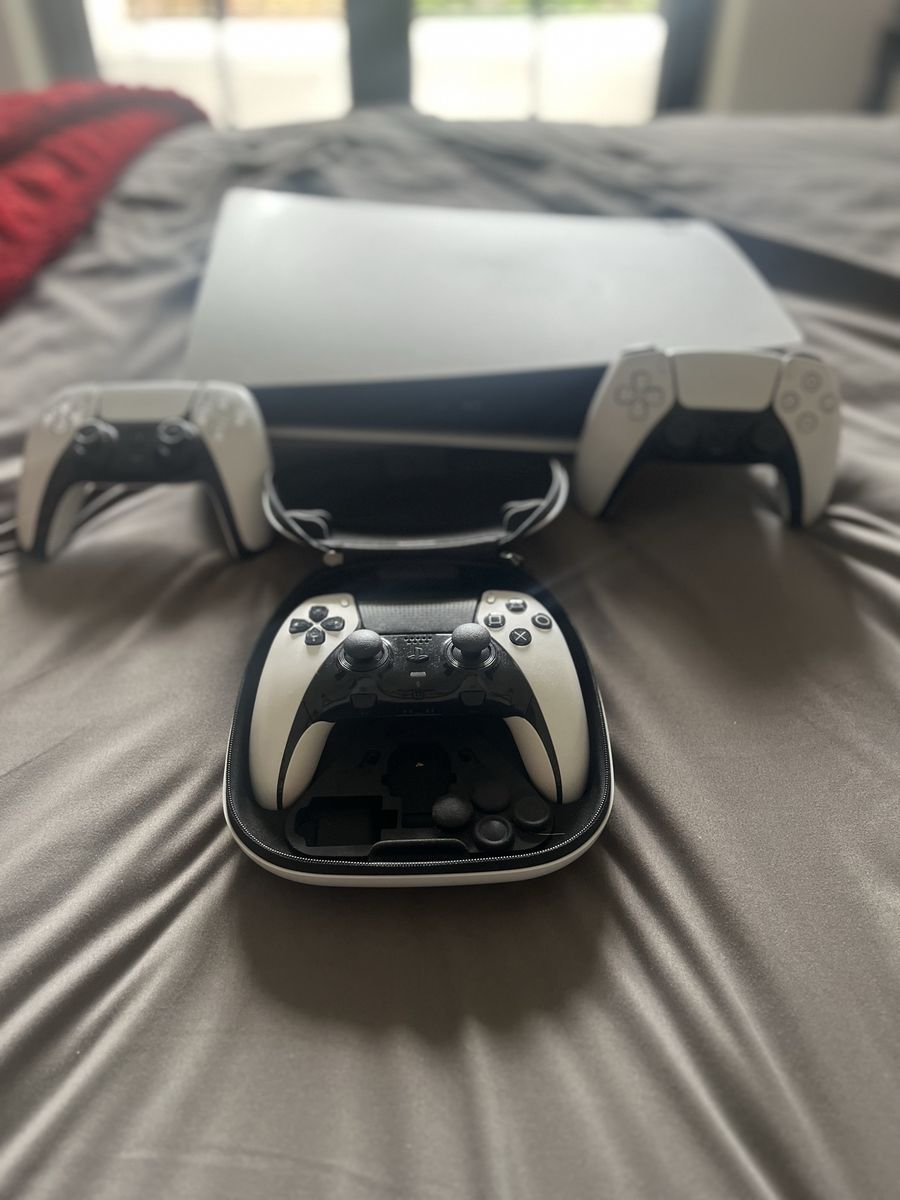 Sony PlayStation 5 Console Disc Version with 3 Controllers - White.