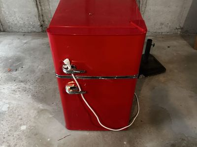 Insignia Retro 3.0 Cu. Ft. Mini Fridge with Top Freezer - Red, Compact Design