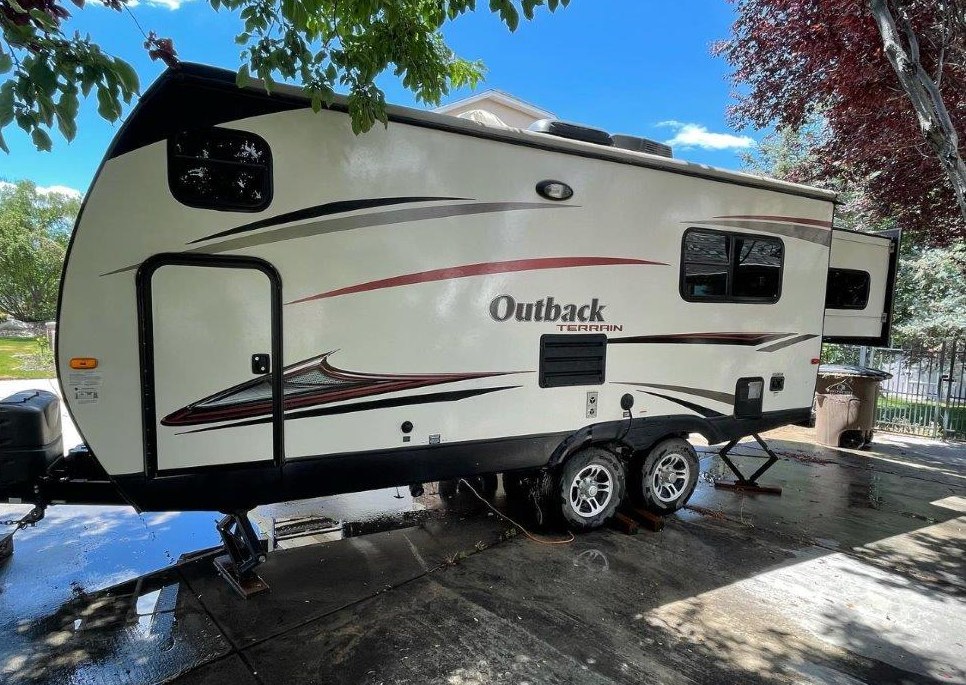 2014 Keystone Outback Travel Trailer 210TRS For Sale