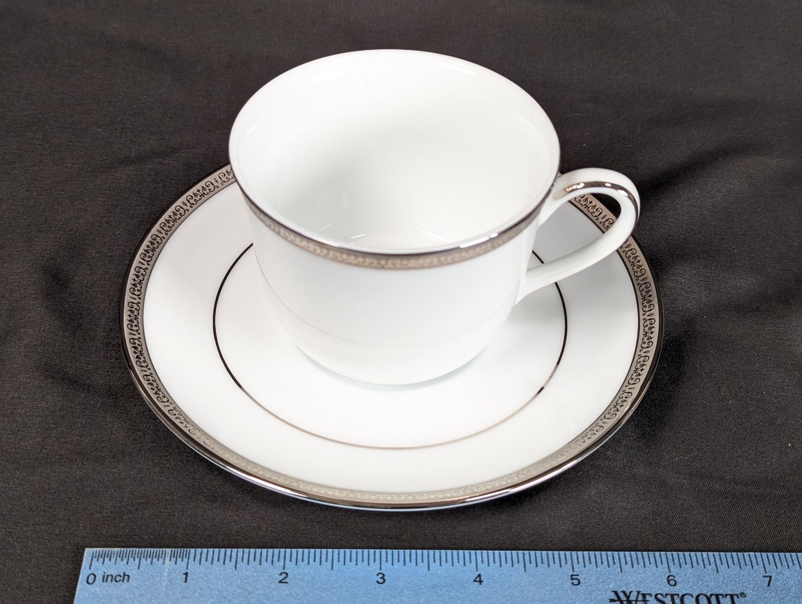 Main image 12