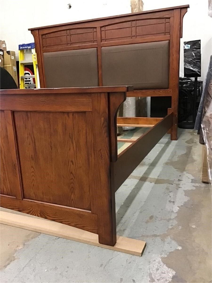 NEW IN BOX - GORGEOUS CALIFORNIA KING BED FRAME