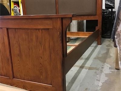 NEW IN BOX - GORGEOUS CALIFORNIA KING BED FRAME