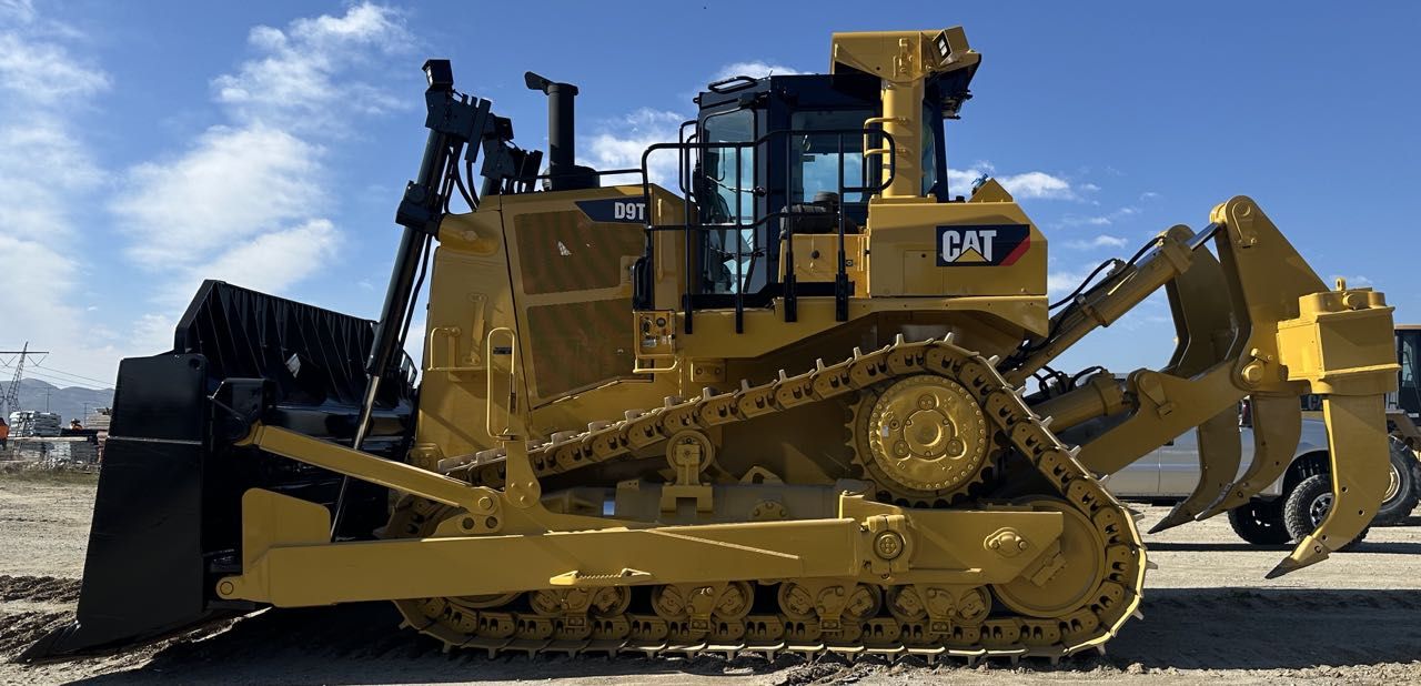 Cat D9T Crawler Tractor