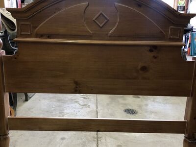 Poster Bed, Solid Wood Great Quality