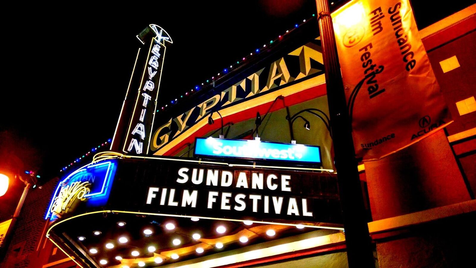 ISO SUNDANCE ECCLES PREMIERES IN PARK CITY!! Message me with any extras this weekend please! Premium Paid!