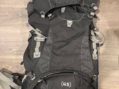 hiking and backpacking-High Sierra Avenger 45
