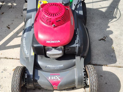 Honda HRX217 lawn mower 21" cut lawnmower rear wheel drive hrx 217