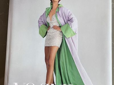 Vogue 100