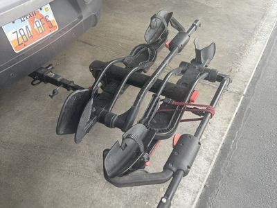 Yakima HoldUp Tray Hitch Bike Rack 2